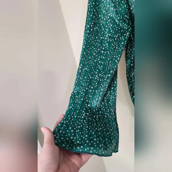 VTG Jaclyn Smith Womens‎ Satin Plisse Top Size Large Green Gray Blouse Retro - Picture 7 of 9